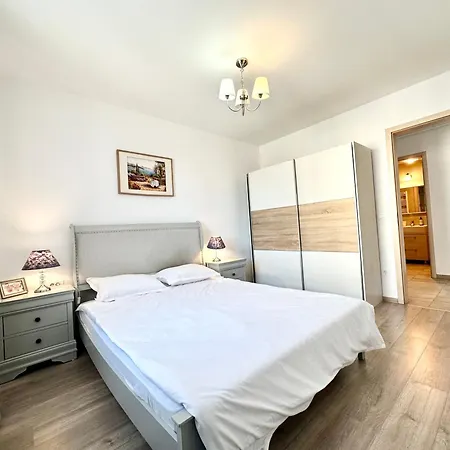 Kasper Coresi Mall - Rise Private Apartments & Suites Brașov Exterior foto