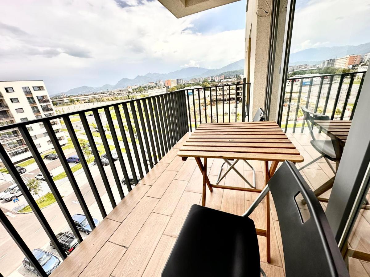 Apartment Kasper Coresi Mall - Rise Private & *