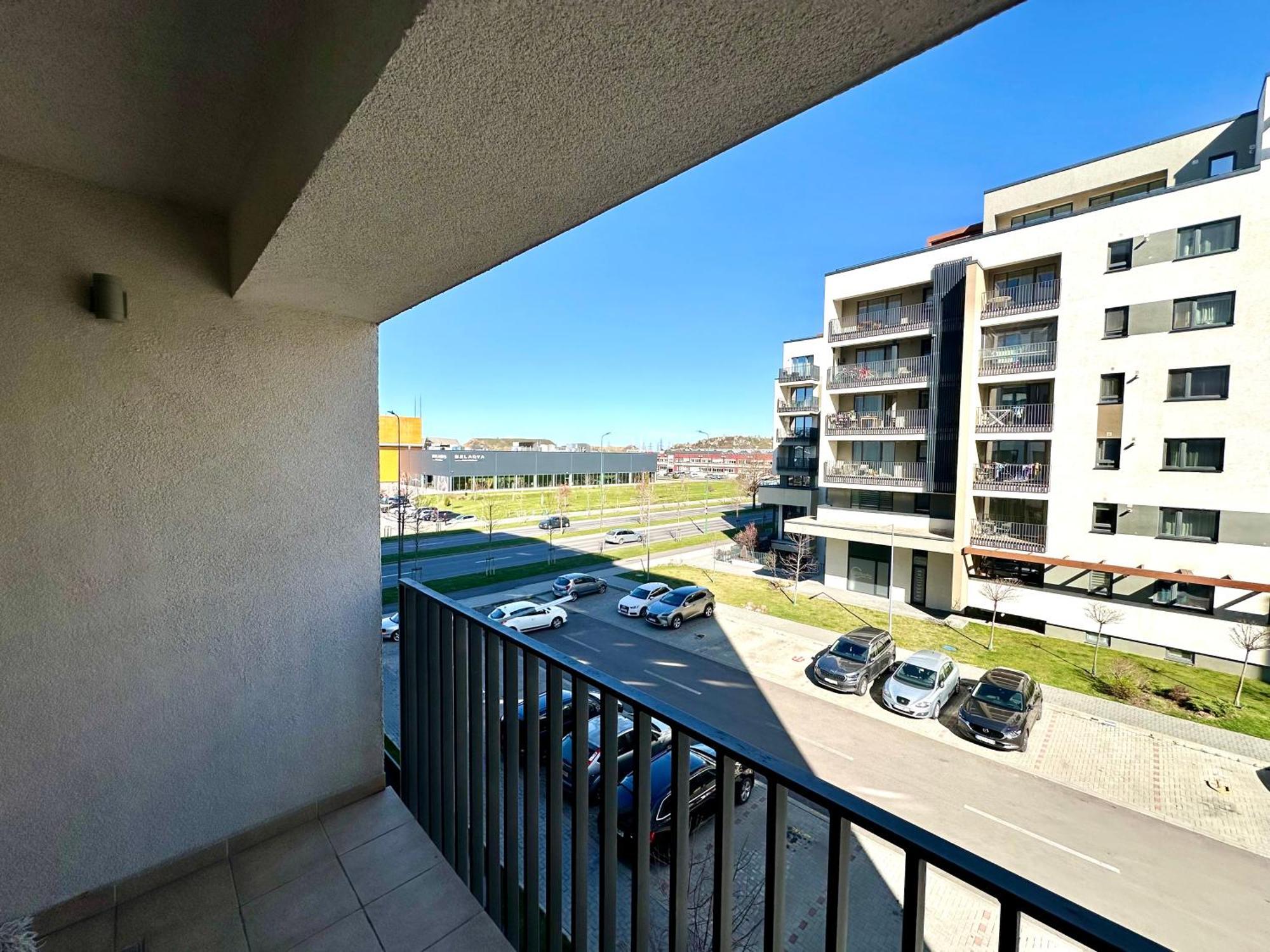 Apartment Kasper Coresi Mall - Rise Private & *