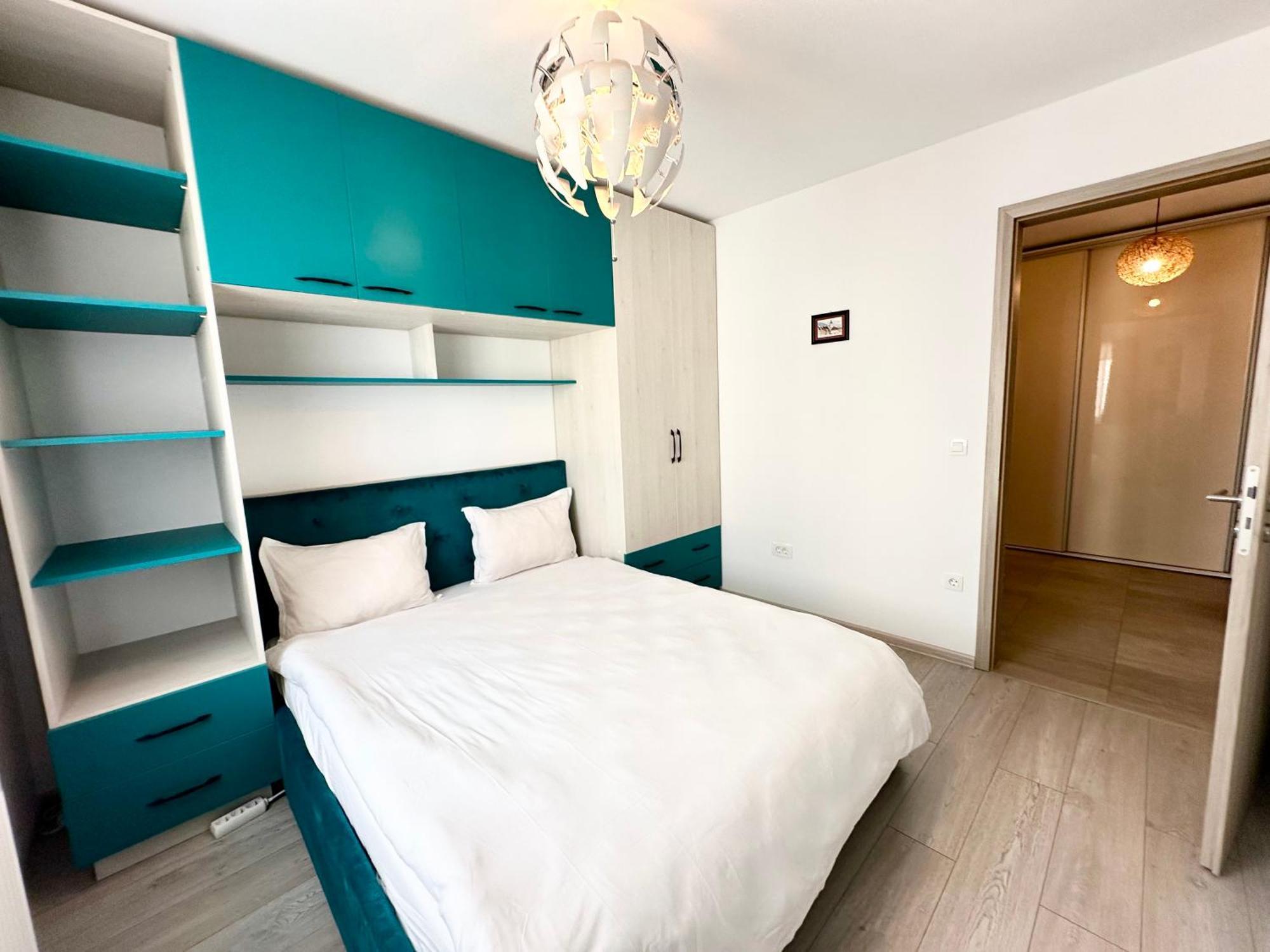 Apartment Kasper Coresi Mall - Rise Private &